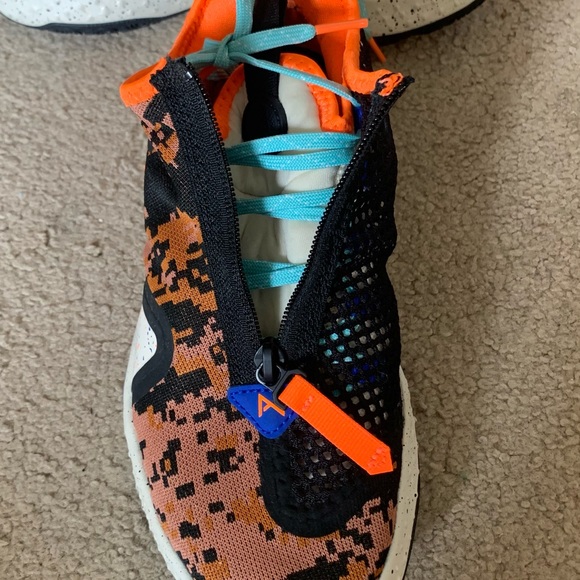 Womens PG4 Basketball Shoes - Picture 2 of 8